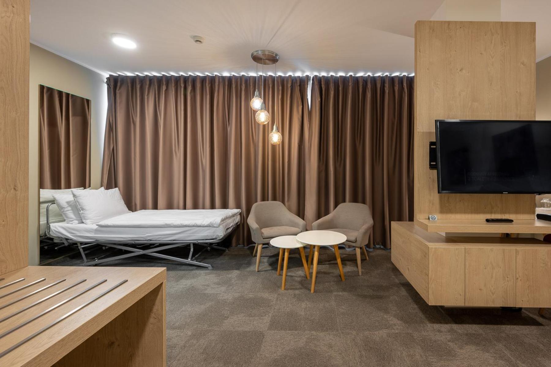 Hotel Restart Superior Йичин Номер фото
