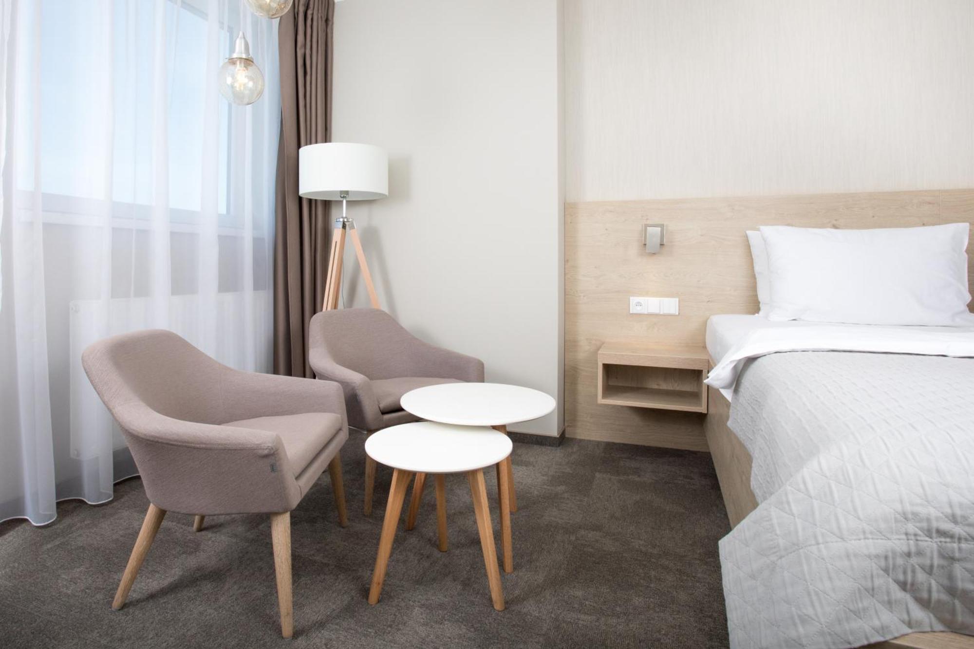 Hotel Restart Superior Йичин Номер фото